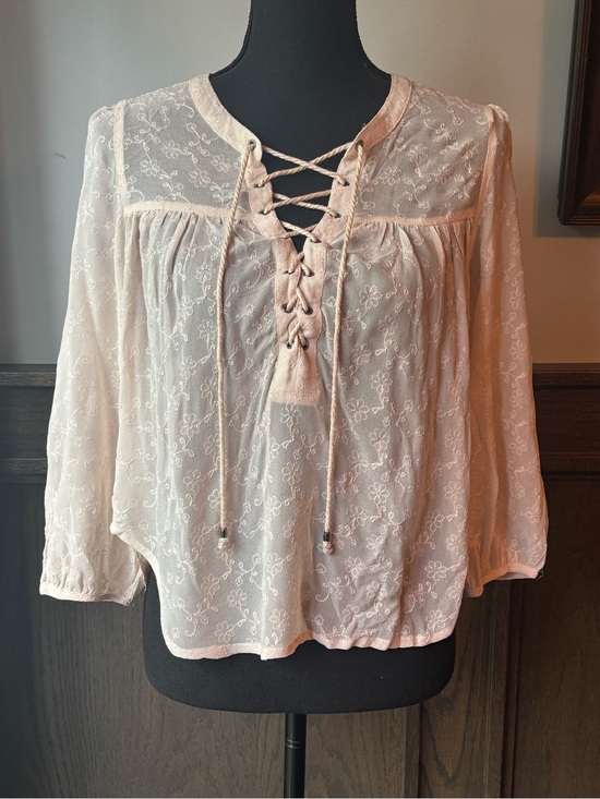 Forever 21 Tops - Forever 21 Women’s Lace-Up Floral Embroidered Blouse - Light Pink small